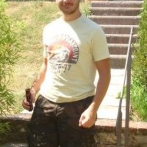 Yannis Psarras