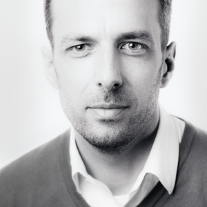 Frederik J Jacobs