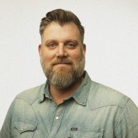 Andrew Peters