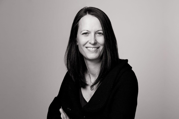 Dr. Eva Riesenhuber